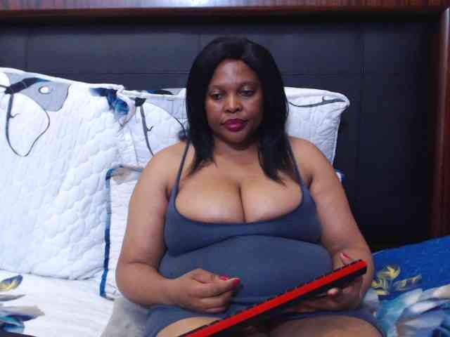 Busttyebony19 webcam