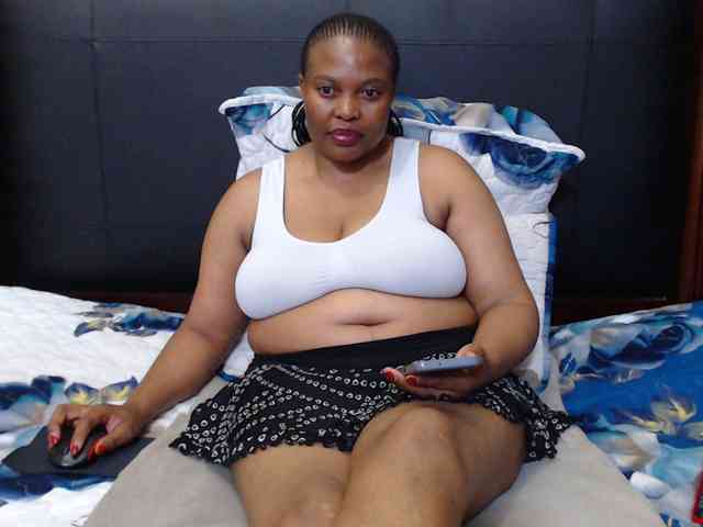 Busttyebony19 webcam