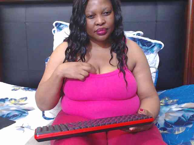 Busttyebony19 webcam