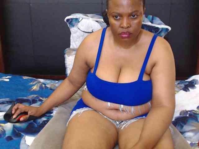 Busttyebony19 webcam