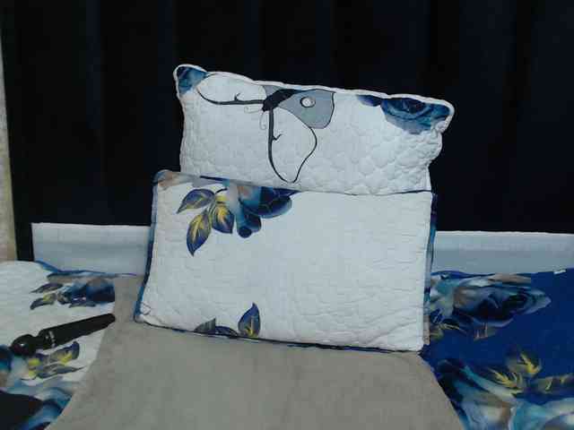 Busttyebony19 webcam