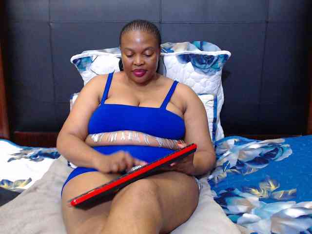 Busttyebony19 webcam