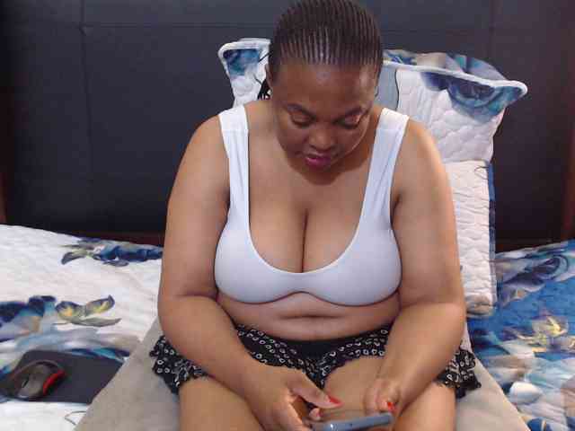 Busttyebony19 webcam