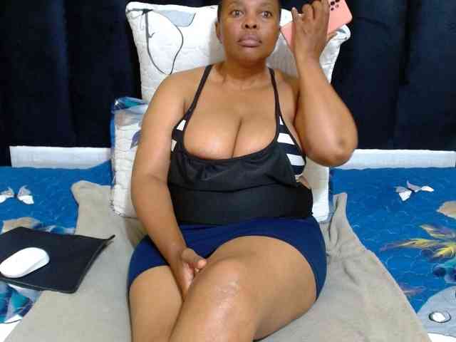 Busttyebony19 webcam