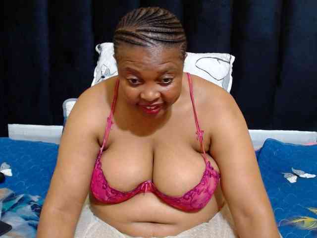 Busttyebony19 webcam