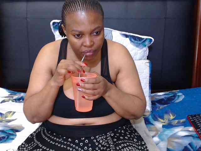 Busttyebony19 webcam