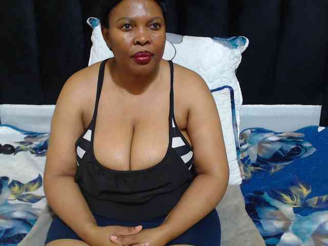 Busttyebony19 Busttyebony19