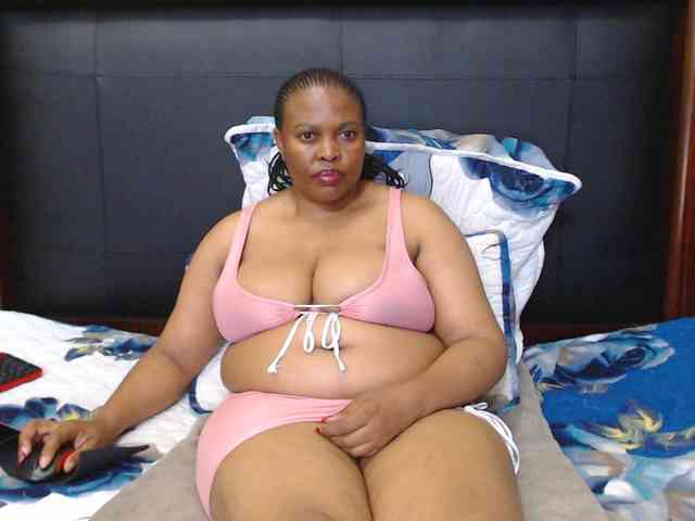 Busttyebony19 webcam