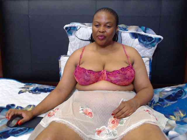 Busttyebony19 webcam
