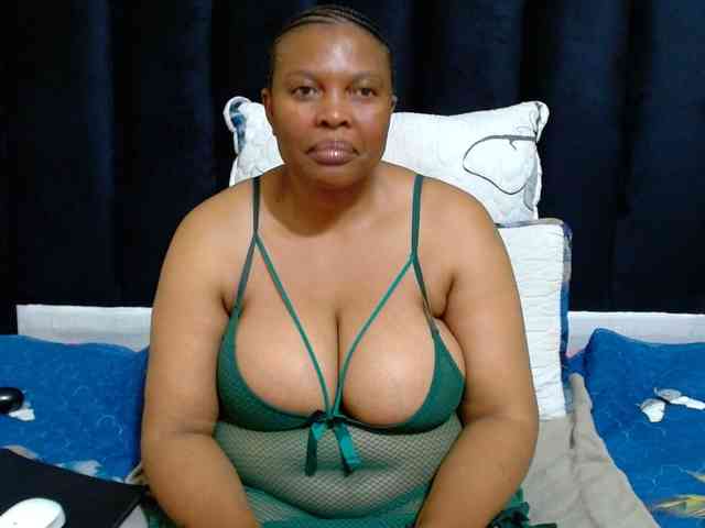 Busttyebony19 webcam