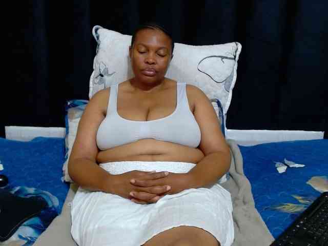 Busttyebony19 webcam