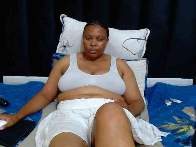 Busttyebony19 Busttyebony19