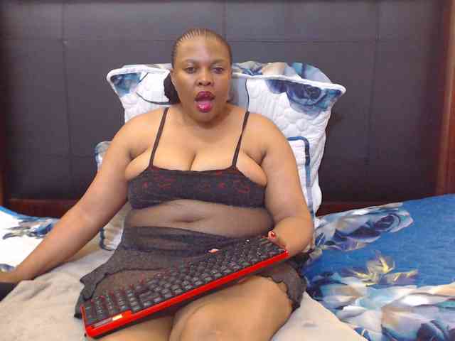 Busttyebony19 webcam