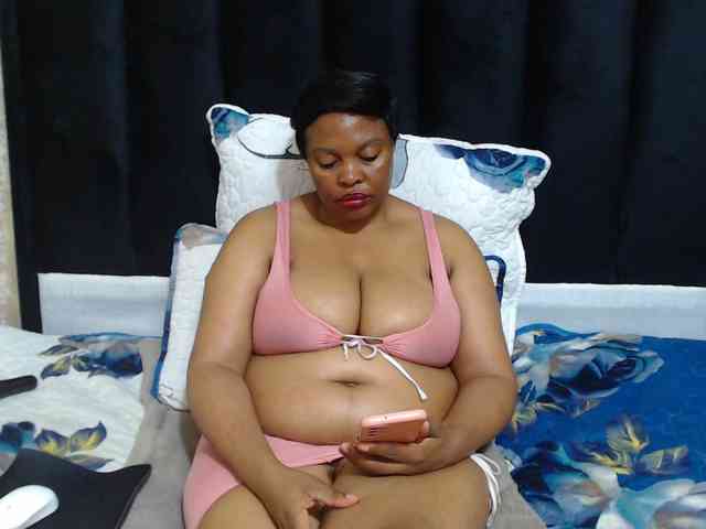 Busttyebony19 webcam