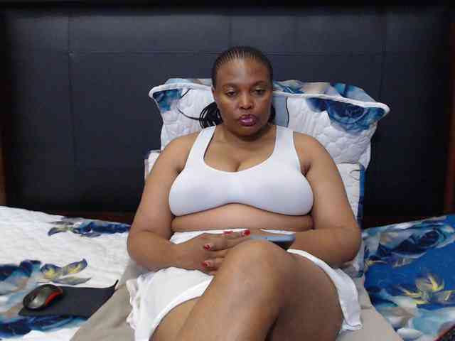 Busttyebony19 webcam