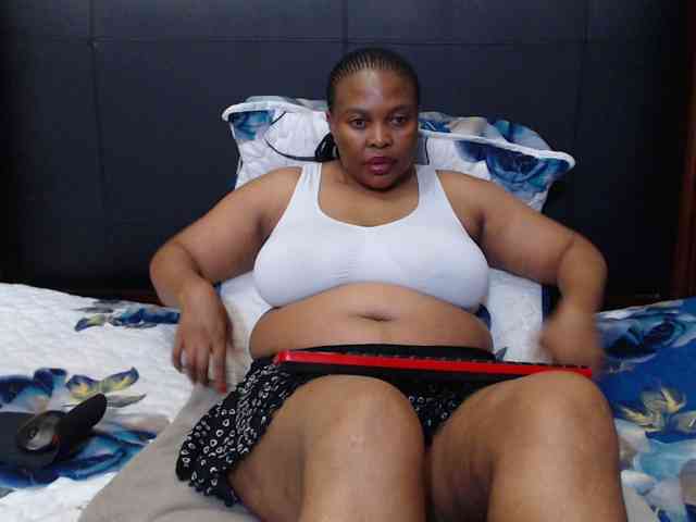 Busttyebony19 webcam