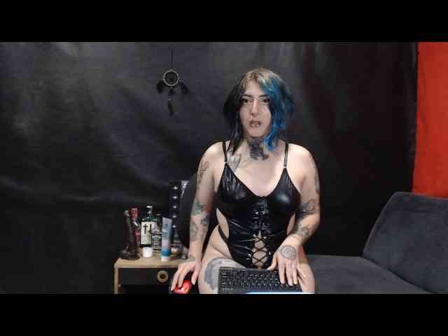 AliceCalloway webcam