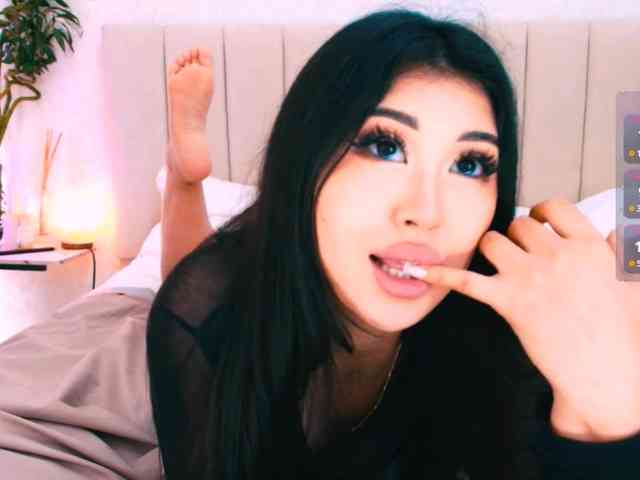 sweet-k1m Live Webcam on BongaCams