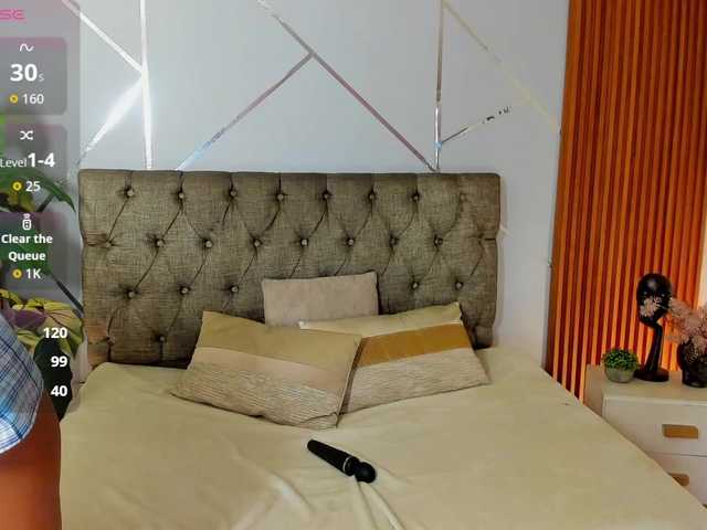 Charlotte-69's BongaCams show and profile