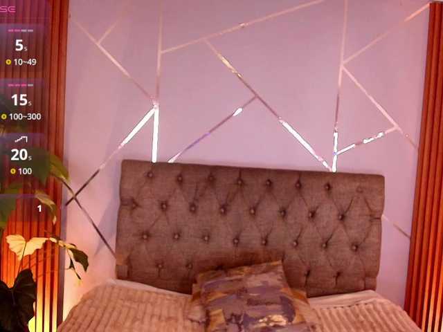 Charlotte-69's BongaCams show and profile