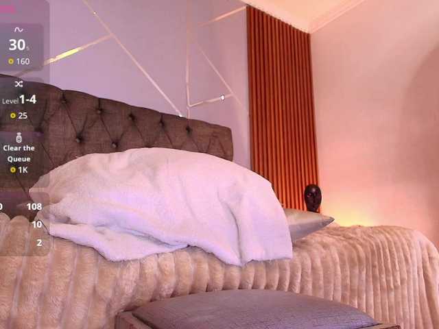 Charlotte-69's BongaCams show and profile