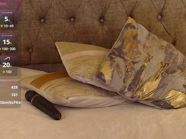 Charlotte-69's BongaCams show and profile