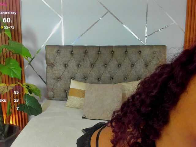 Charlotte-69's BongaCams show and profile