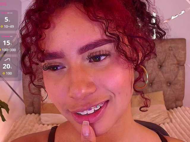 Charlotte-69's BongaCams show and profile