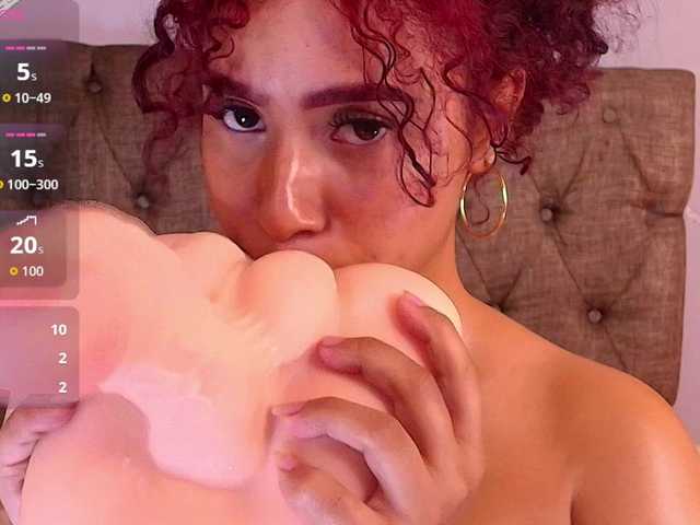 Charlotte-69's BongaCams show and profile