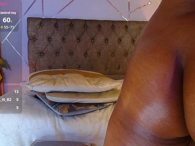 Charlotte-69's BongaCams show and profile