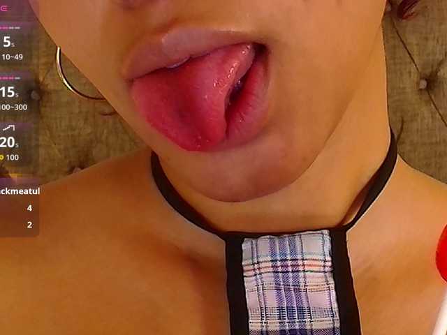 Charlotte-69's BongaCams show and profile