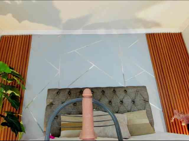 charlotte-69 webcam