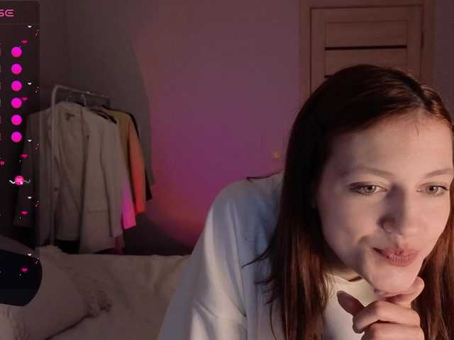 AlenGrace's BongaCams show and profile