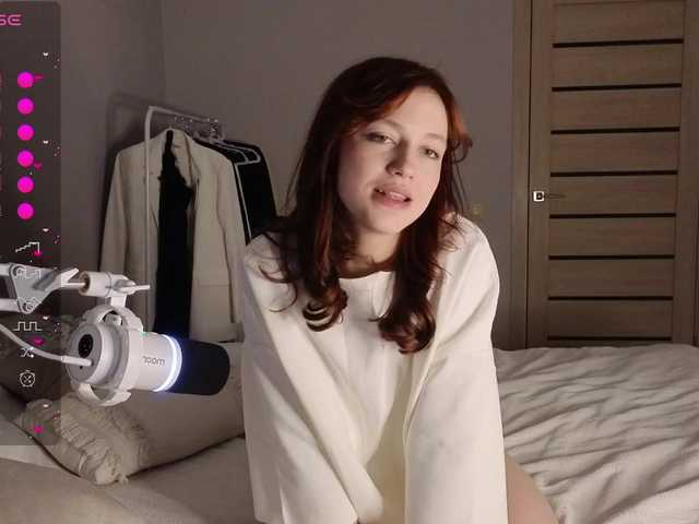 AlenGrace's BongaCams show and profile