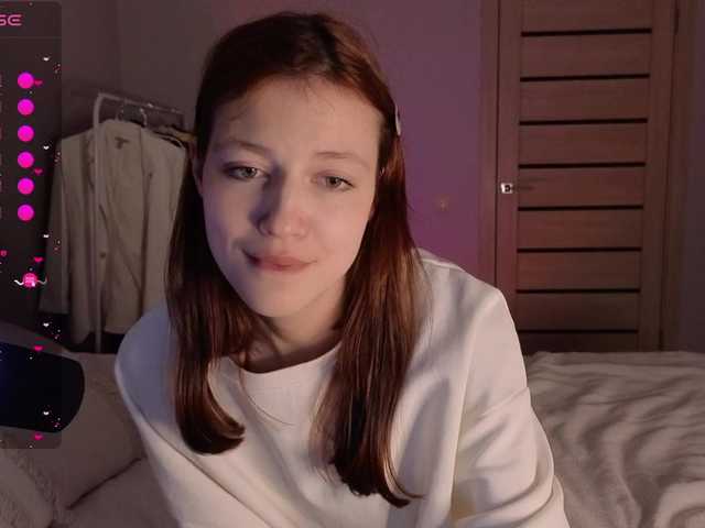 AlenGrace's BongaCams show and profile