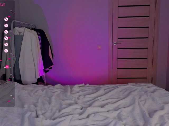 AlenGrace's BongaCams show and profile