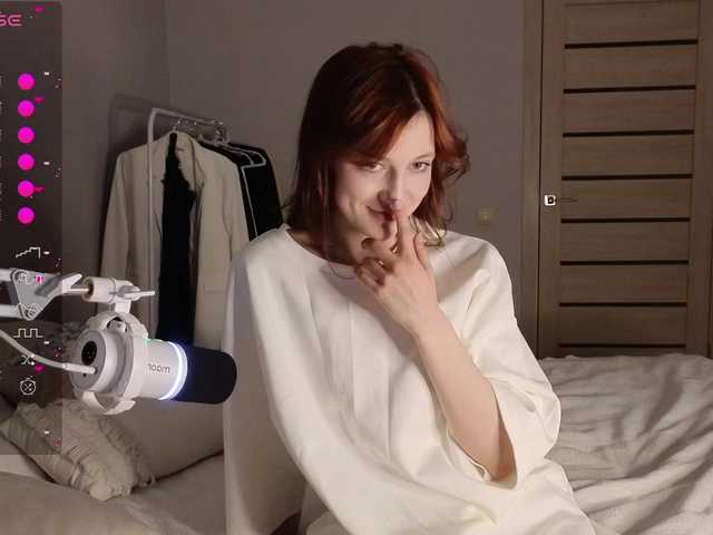 AlenGrace's BongaCams show and profile