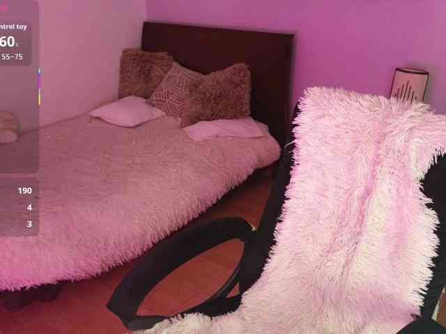 mirandahabach Live Webcam on BongaCams