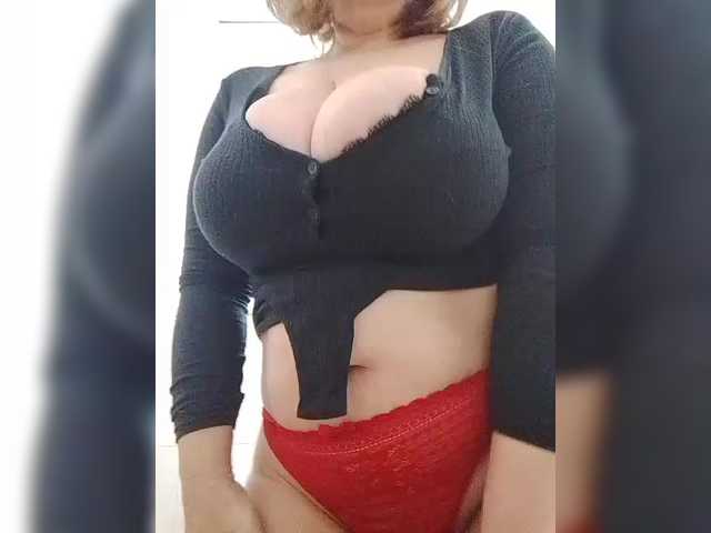 StacyMilk's BongaCams show and profile