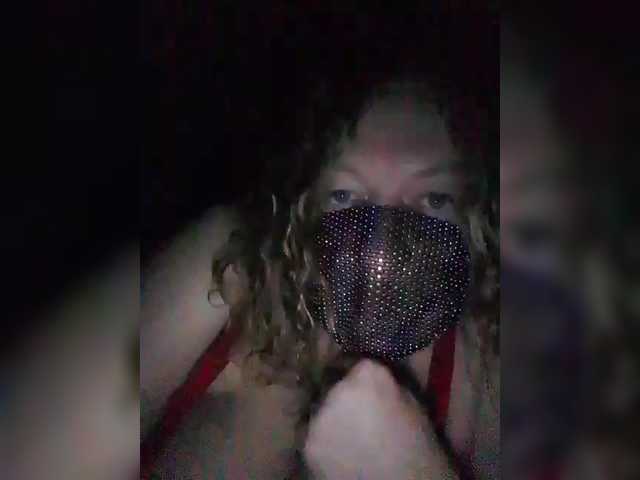 StacyMilk's BongaCams show and profile