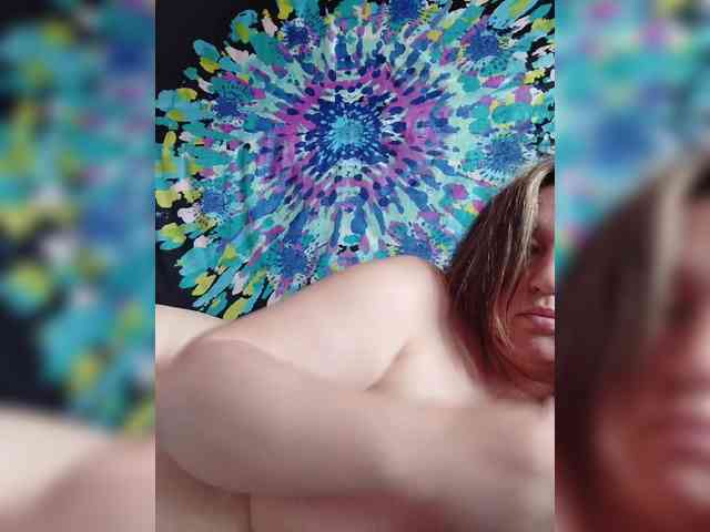 EVIL_TITS webcam