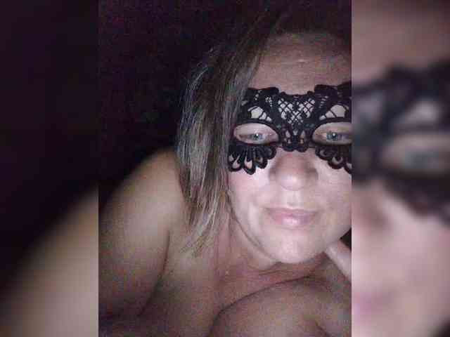 EVIL_TITS webcam