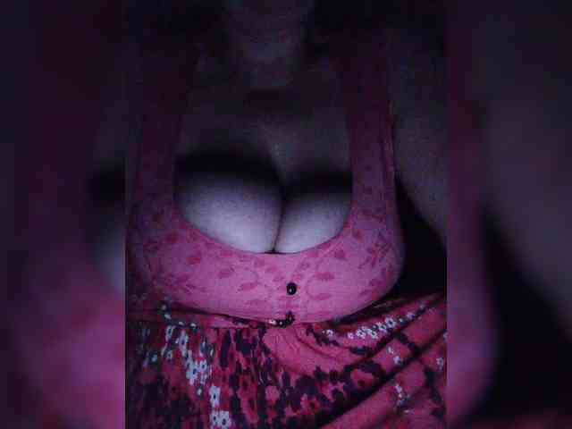 EVIL_TITS webcam