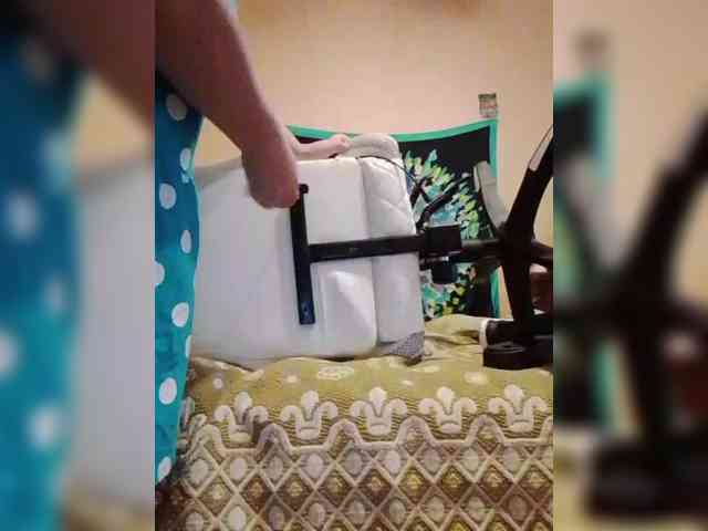 EVIL_TITS webcam