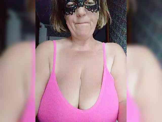 EVIL_TITS webcam
