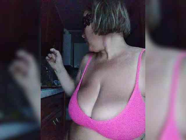 EVIL_TITS webcam