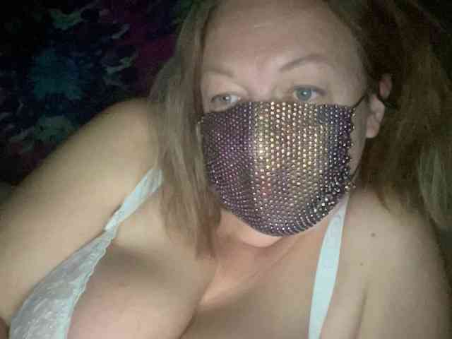 EVIL_TITS webcam