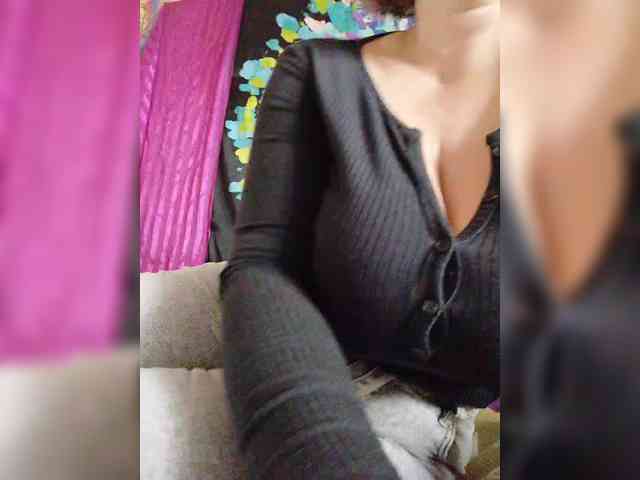 EVIL_TITS webcam