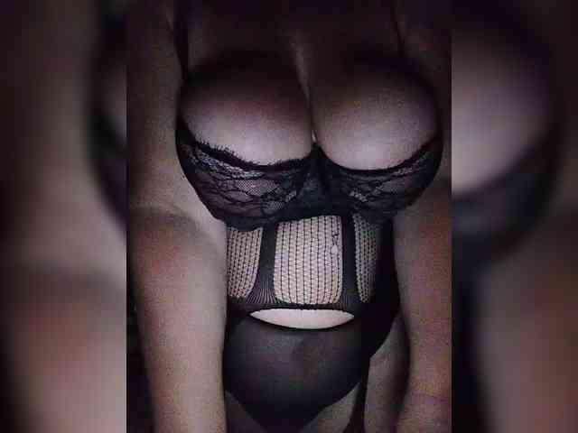 EVIL_TITS webcam