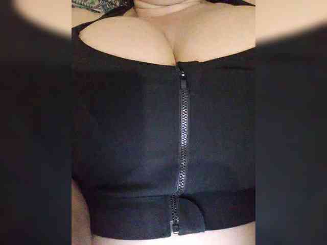 EVIL_TITS webcam